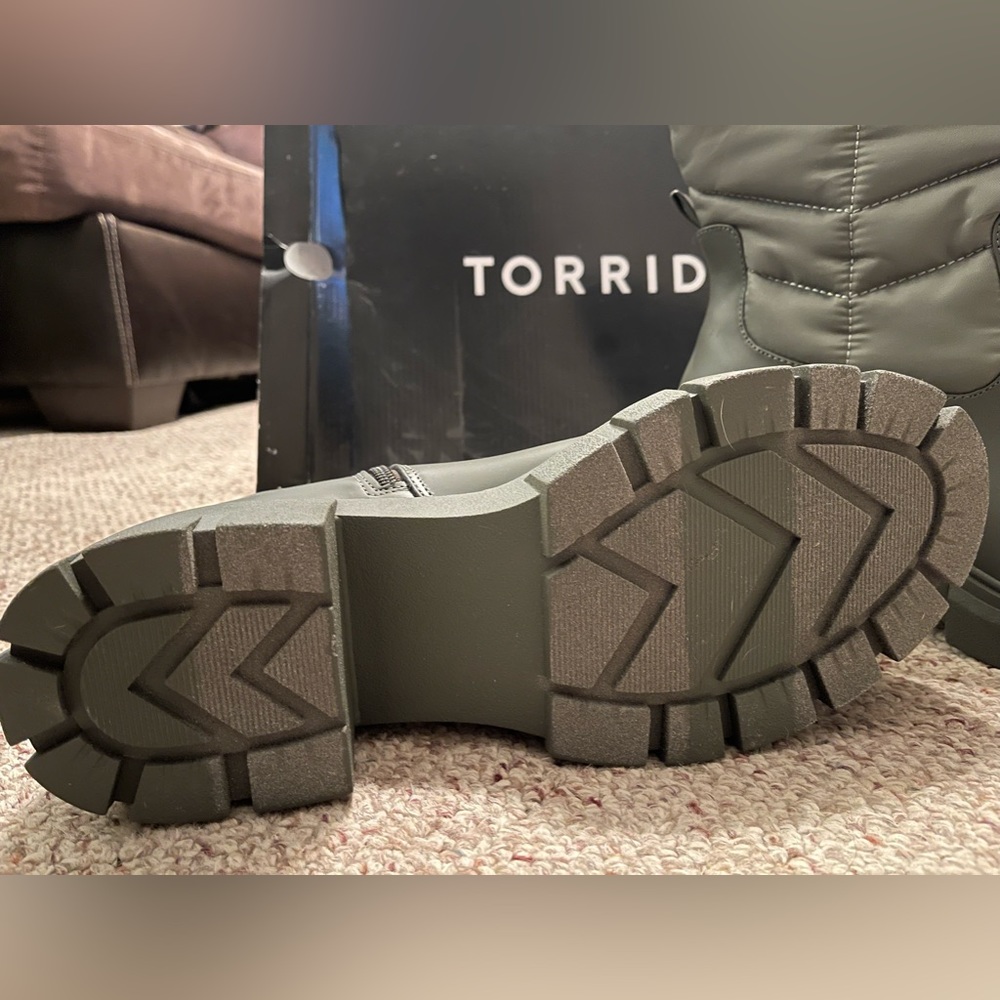 Torrid size 11.5 chunky army green boots